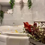 Апартаменти Old Town Jacuzzi Бухарест